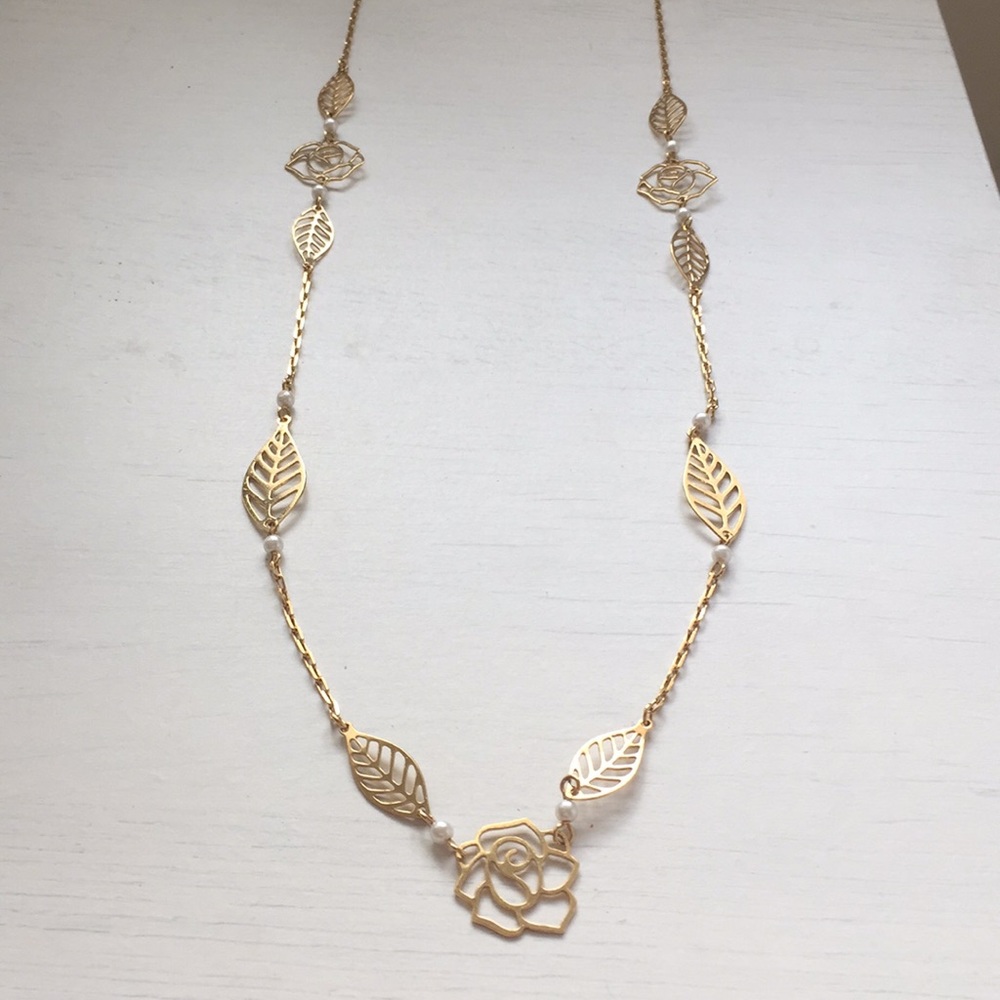 Vintage Rose Necklace